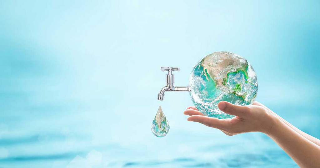 21 Favorite Ways to Save Water 1 save water now large